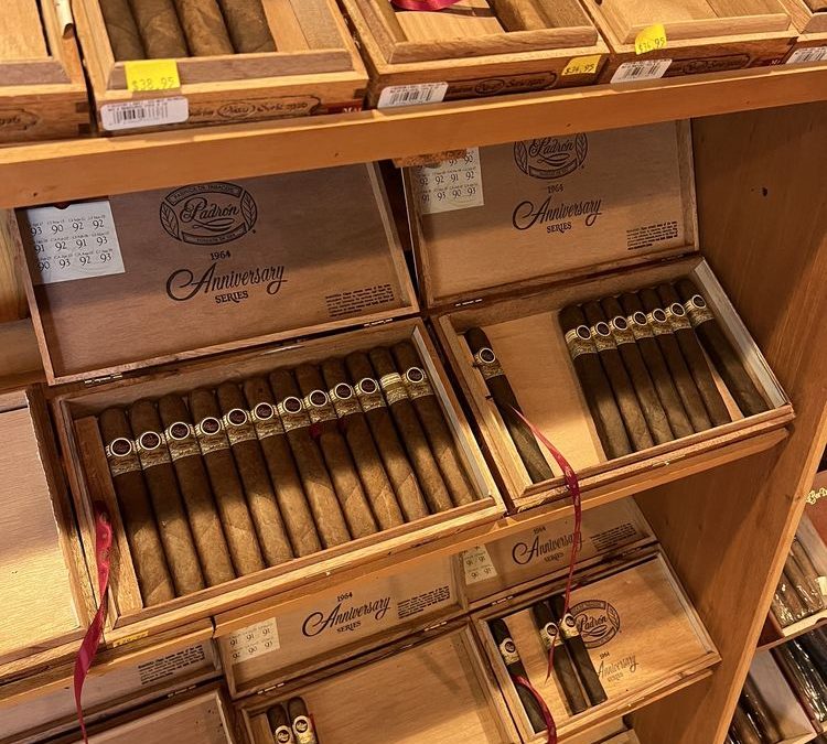 Churchill’s Cigar Bar: A Haven for Cigar Enthusiasts in West Bloomfield Township, MI